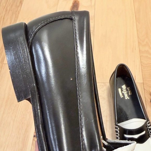 LIKE NEW G.H.BASS Women's Whitney Weejuns Loafers - Picture 9 of 10